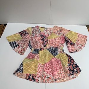 Womens Chenault  Patchwork Flower print Top Flared Sleeve size Medium Ladies  JD